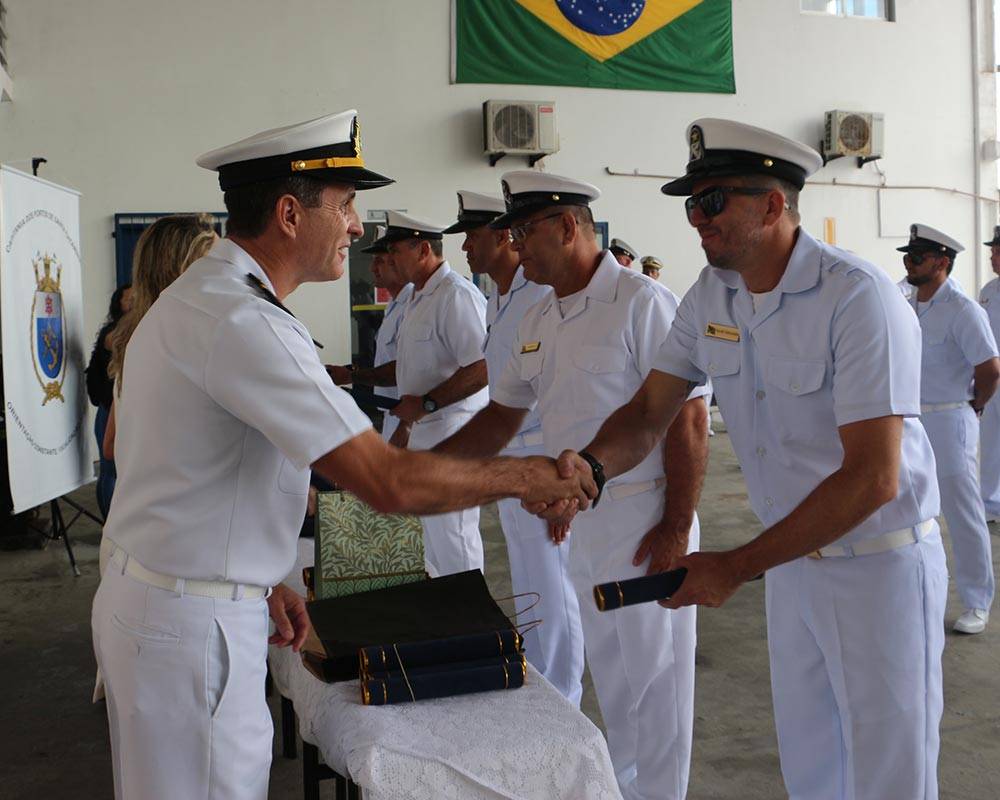 oficiais da marinha mercante brasileira