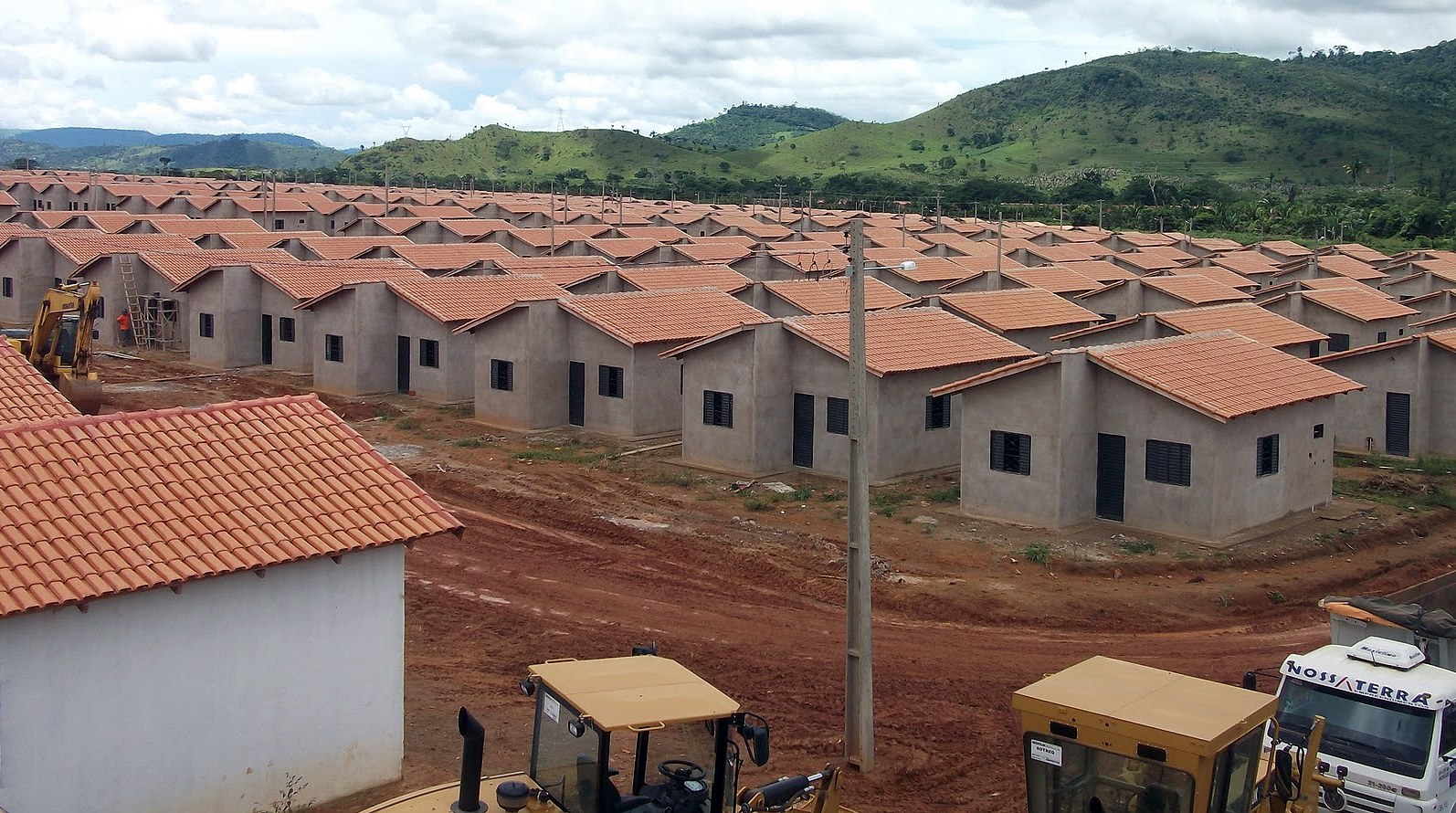 Casas sendo construídas