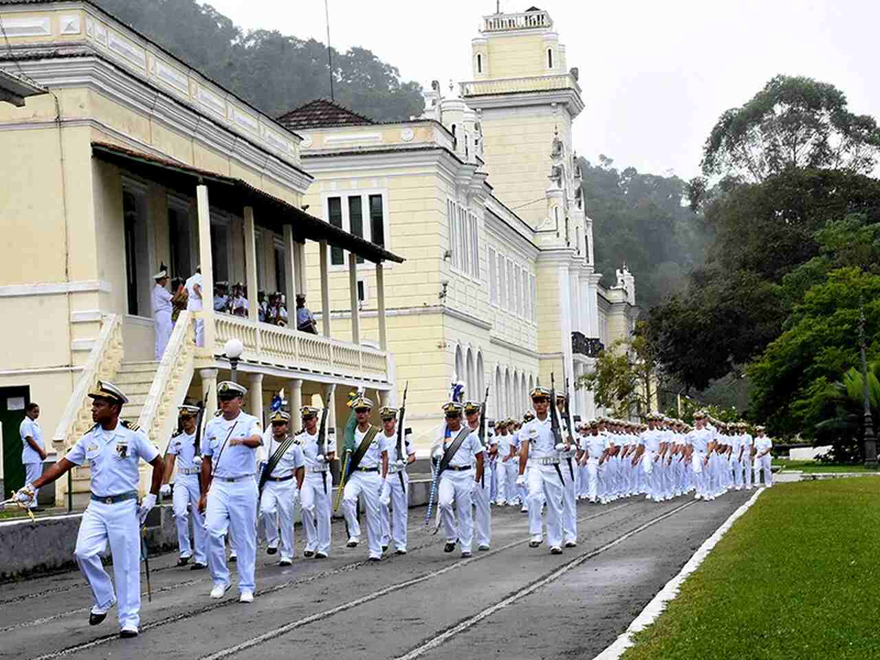 Colégio Naval: Como se inscrever para estudar nas instalações da Marinha