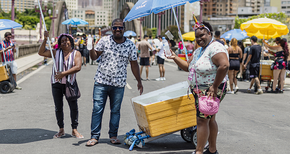 vendedor ambulante no carnaval